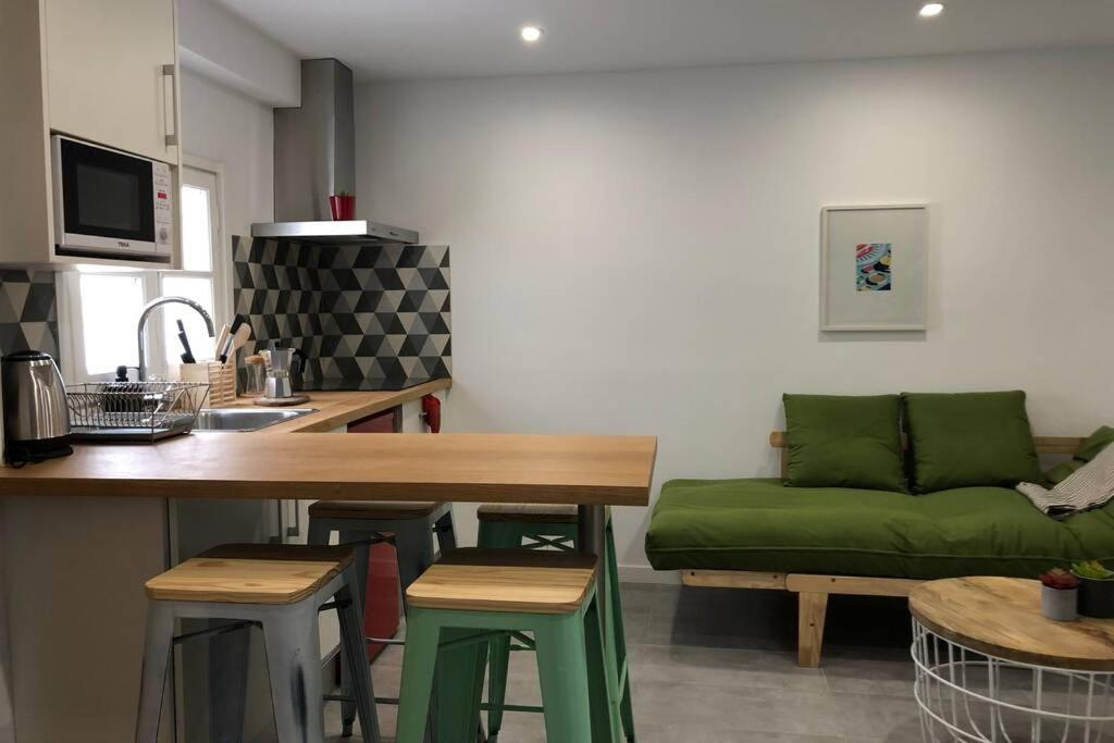 M3 Terrace. Cool Apartment 15 Min Center By Metro Есплугес де Лобрегат Екстериор снимка