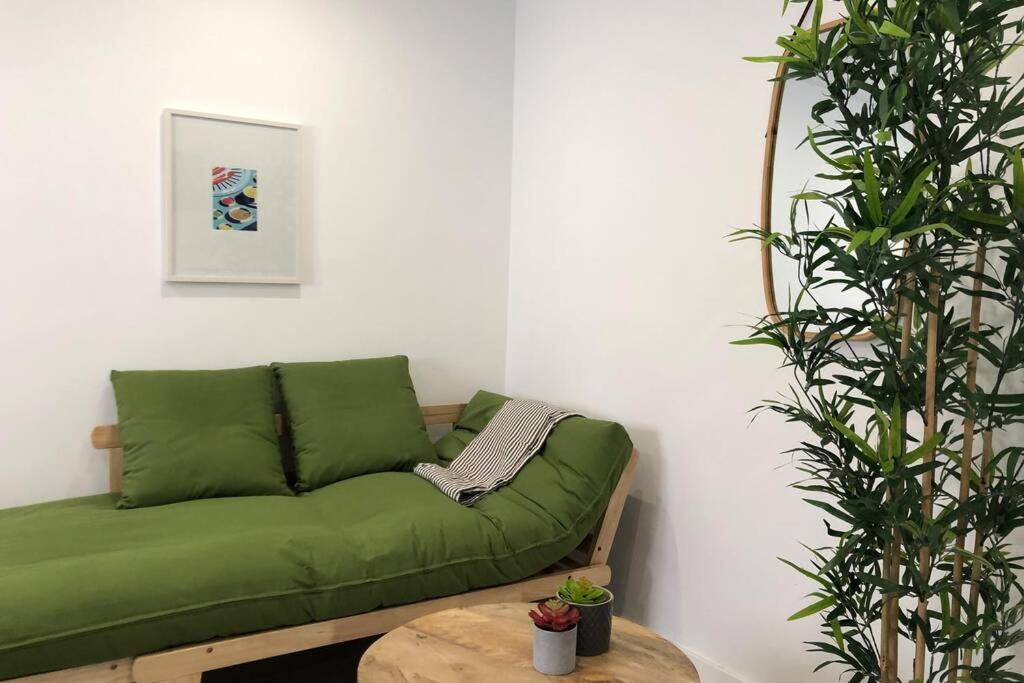 M3 Terrace. Cool Apartment 15 Min Center By Metro Есплугес де Лобрегат Екстериор снимка