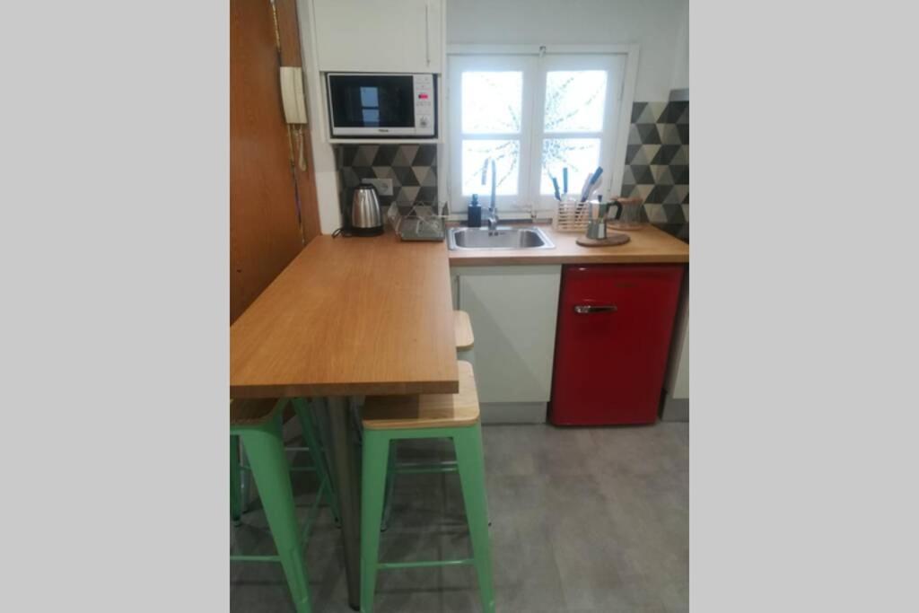 M3 Terrace. Cool Apartment 15 Min Center By Metro Есплугес де Лобрегат Екстериор снимка